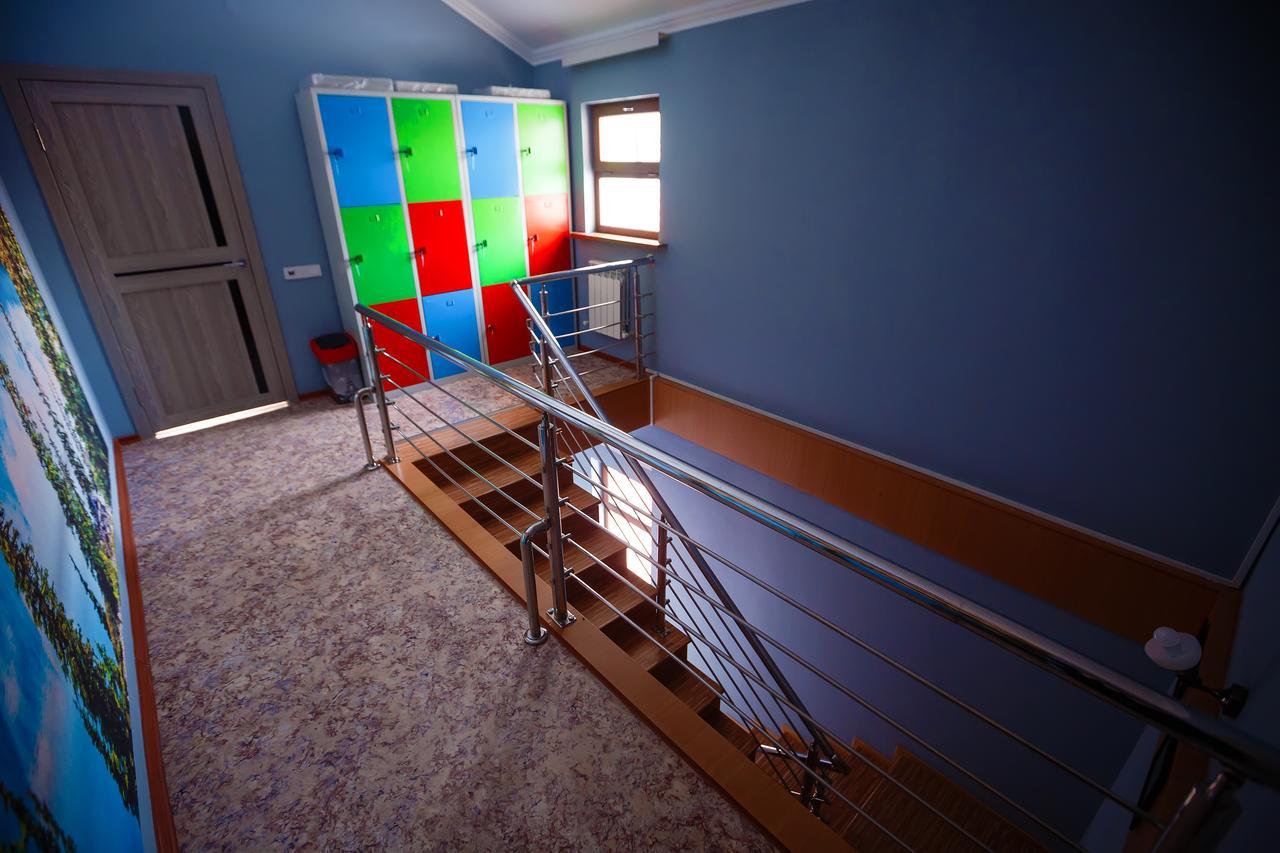 Mountain Road Hostel Almaty Ngoại thất bức ảnh