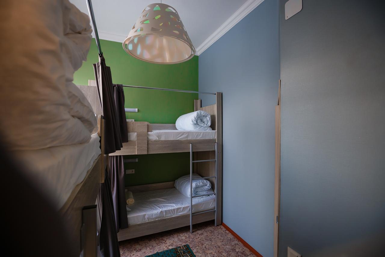 Mountain Road Hostel Almaty Ngoại thất bức ảnh