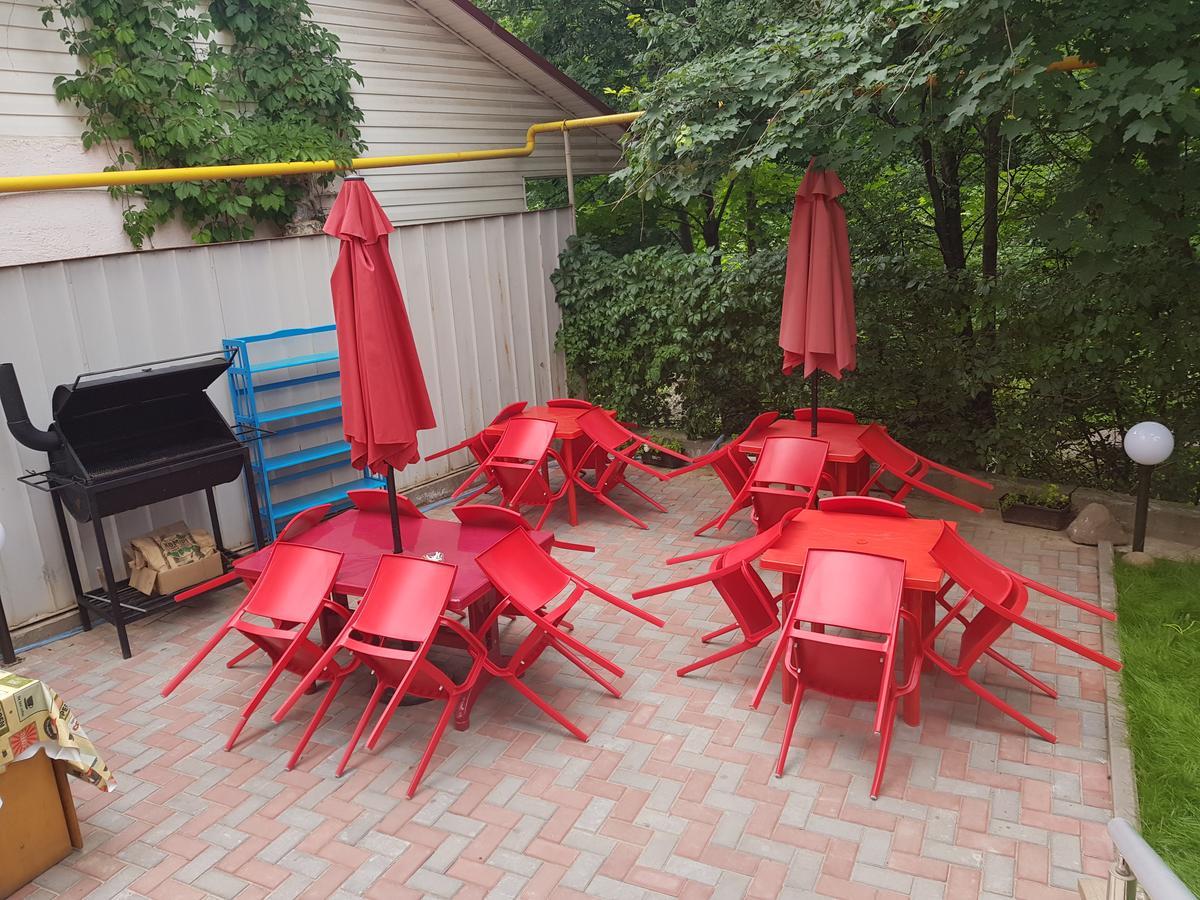 Mountain Road Hostel Almaty Ngoại thất bức ảnh